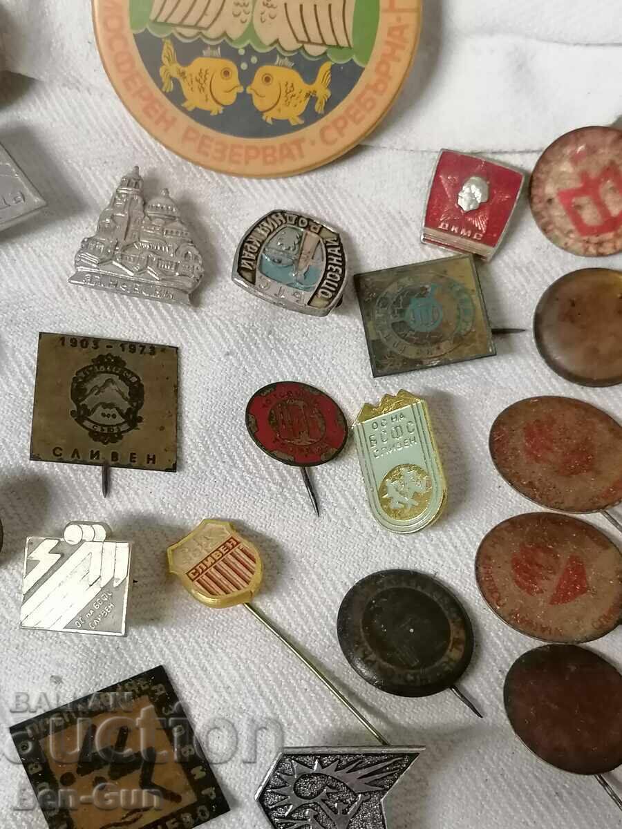 Δημοπρασία Σημάδια στήθους - κονκάρδες και άλλα