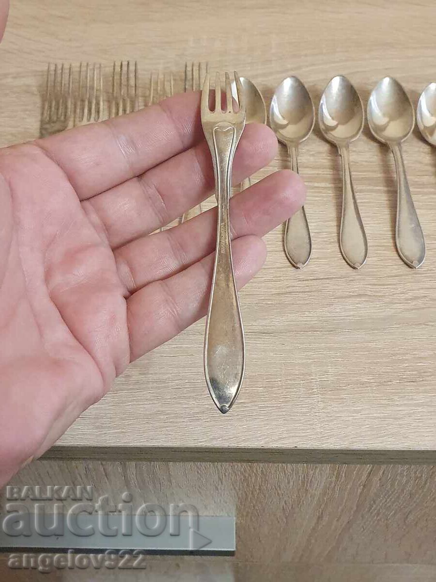 Delivery of 6 spoons and 6 forks NS Delivery of 6 spoons and 6 forks NS