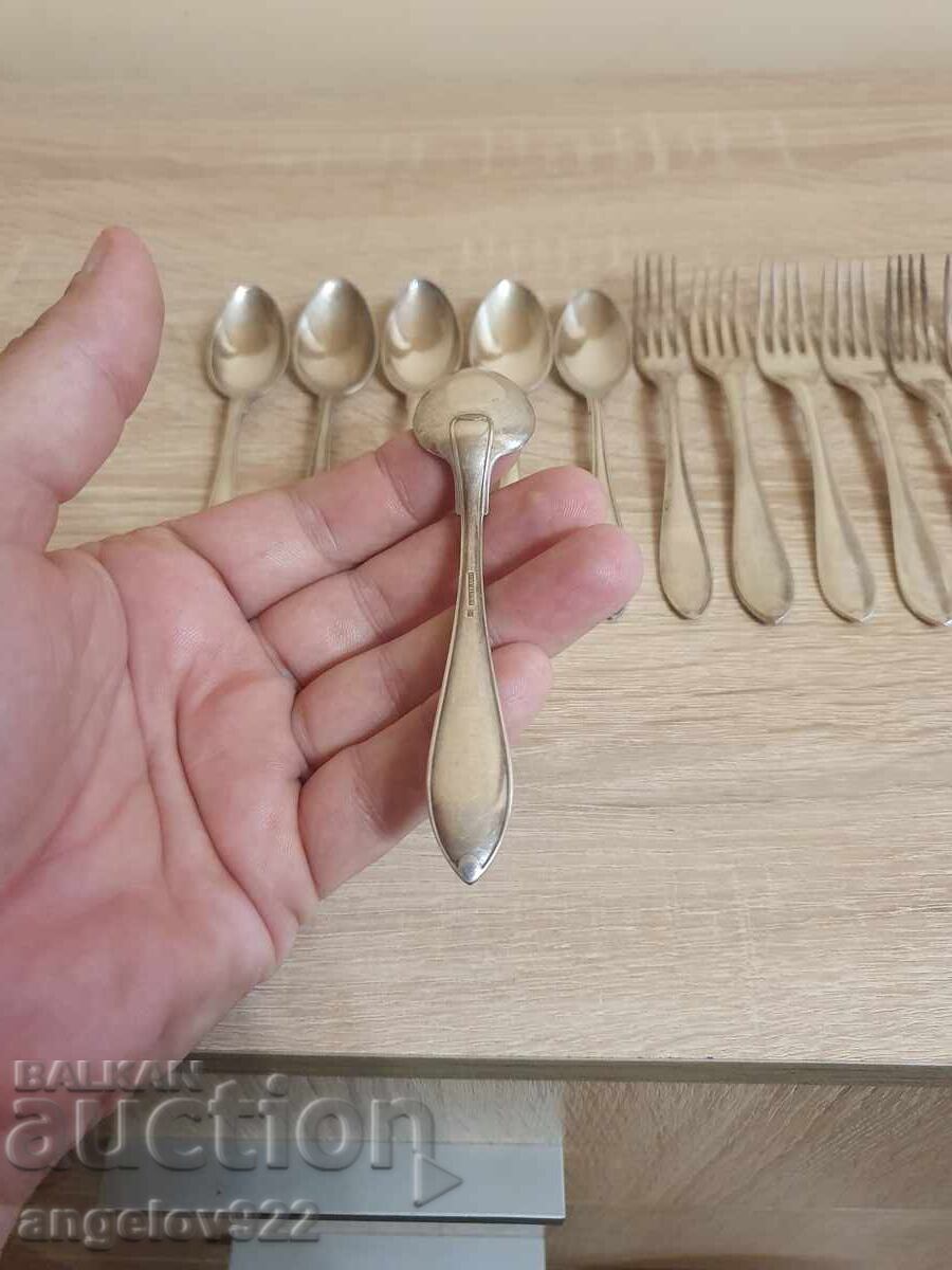 Доставка на 6 броя лъжички и 6 броя вилички NS