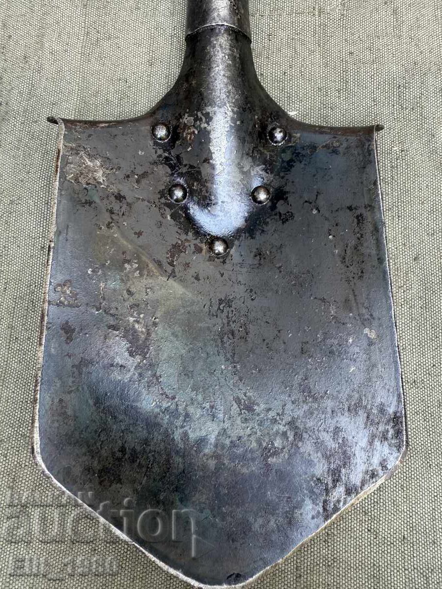 Γερμανική στρατιωτική φτυάρι Α' Παγκοσμίου Πολέμου/Β' Παγκοσμίου Πολέμου με τιμή 120.00 BGN | € 61.36