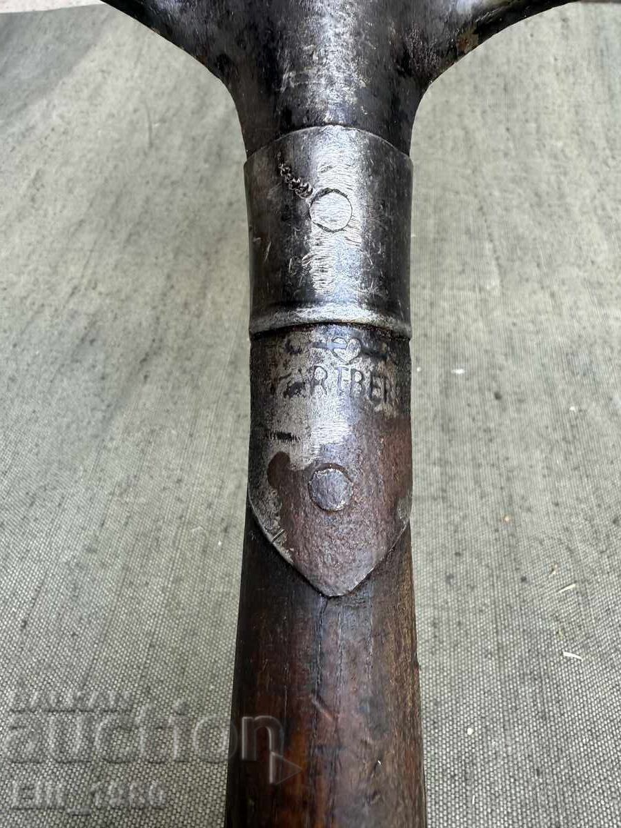 Delivery of German soldier's shovel WWI/WWII