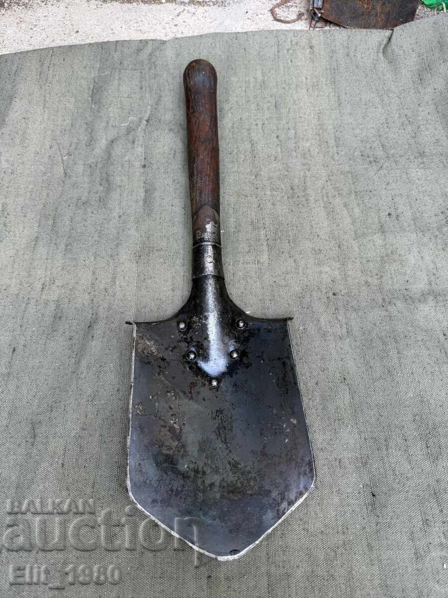German soldier's shovel WWI/WWII