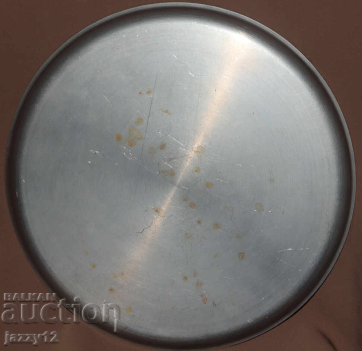 Доставка на Метален поднос за сервиране геометрични елементи