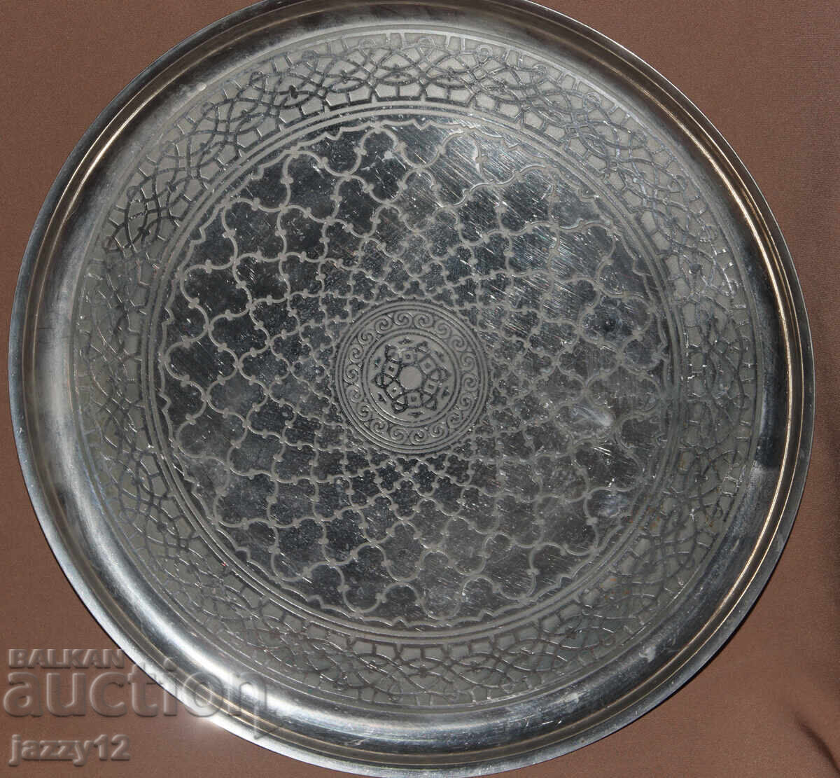 Метален поднос за сервиране геометрични елементи