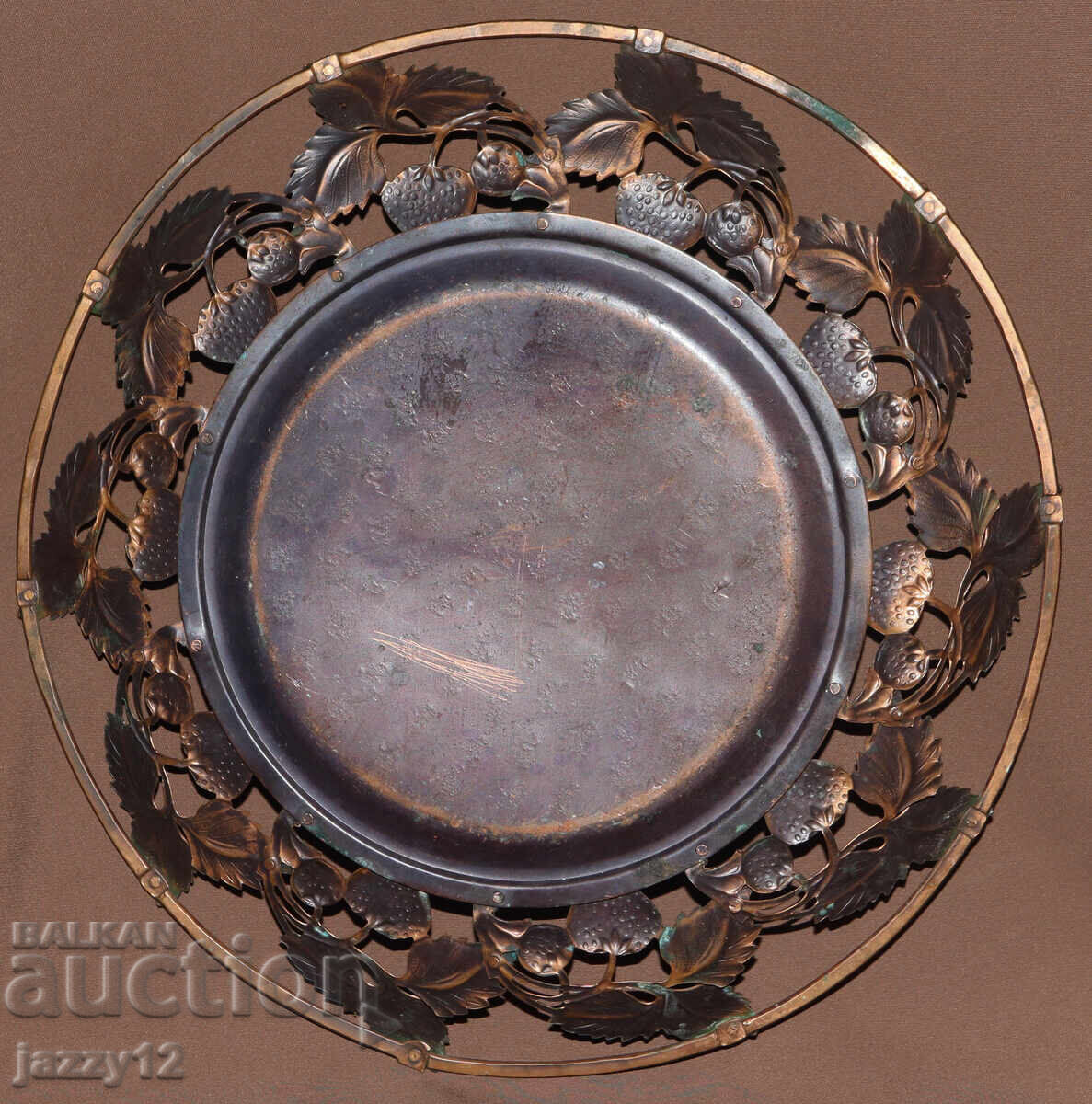Παλαιό χειροποίητο χάλκινο μπολ δίσκος με φλοράλ μοτίβα - 7