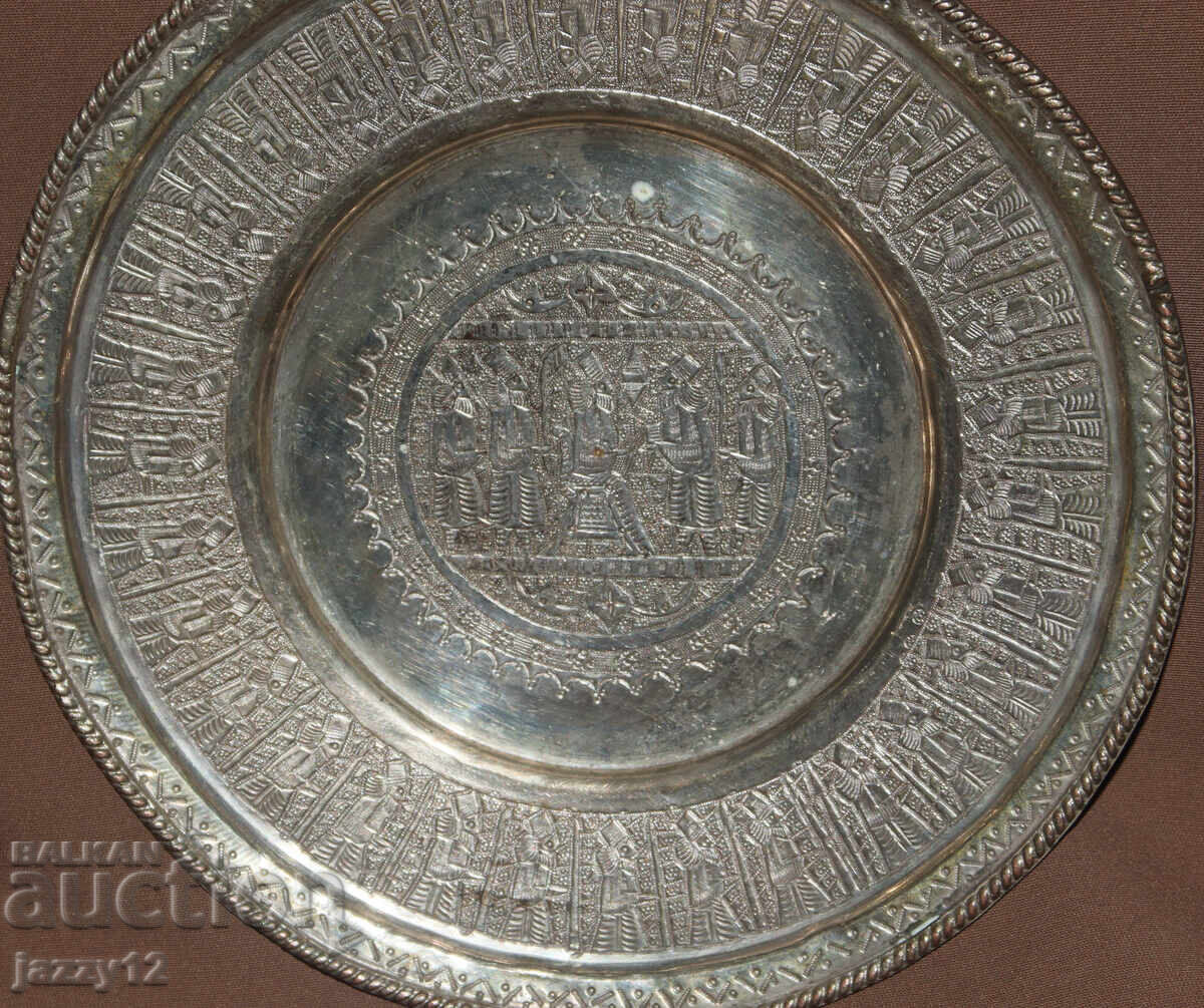 Silver-plated decorative plate with figurative motifs - 6