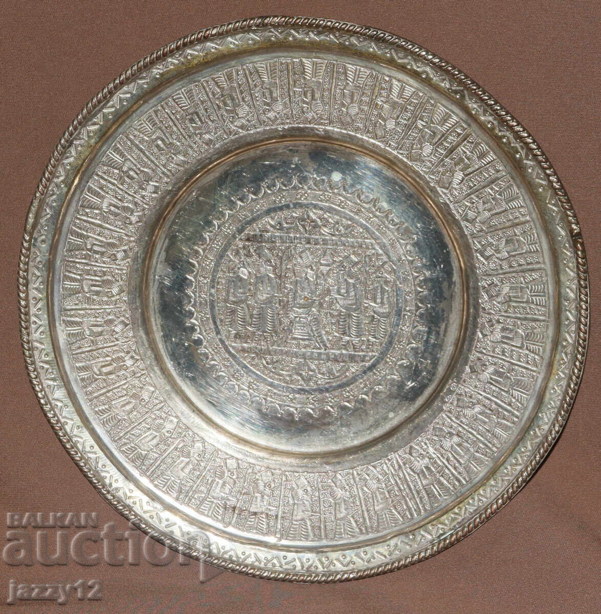 Silver-plated decorative plate with figurative motifs