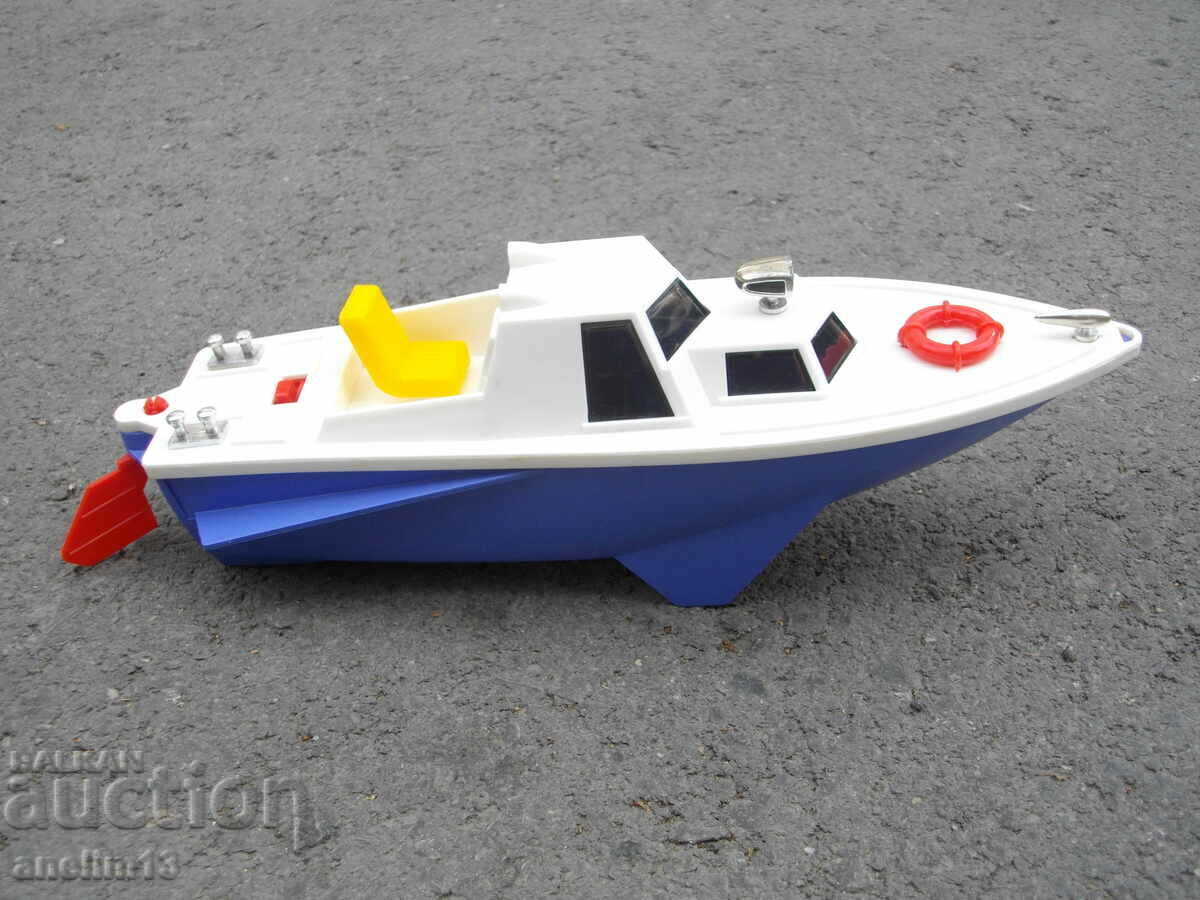 Licitație CUTTĂTOR DE JUCĂRIE VECHI PESCUȘI URSS Licitație CUTTĂTOR DE JUCĂRIE VECHI PESCUȘI URSS