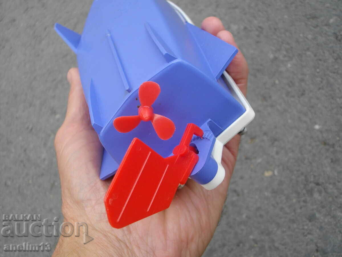 CUTTĂTOR DE JUCĂRIE VECHI PESCUȘI URSS - 7 CUTTĂTOR DE JUCĂRIE VECHI PESCUȘI URSS - 7