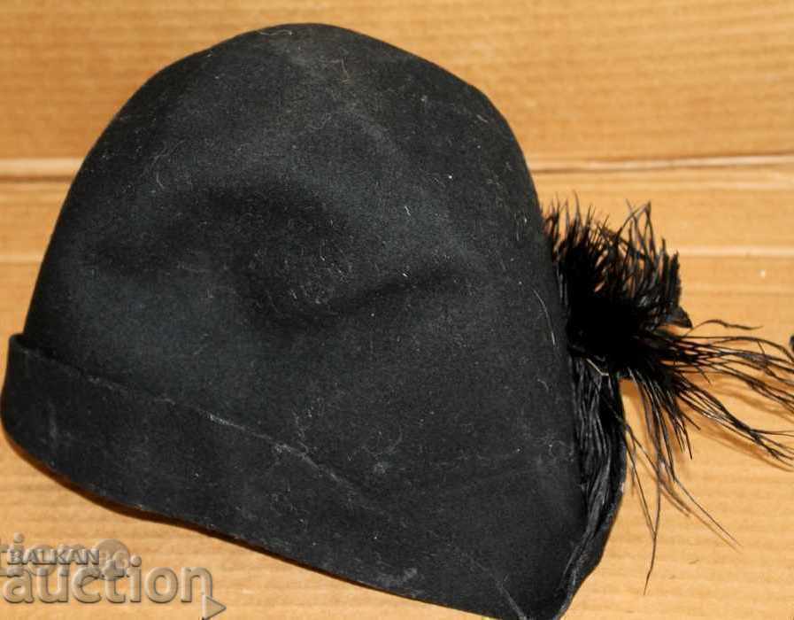 1920s Fashionable Hat City Cocoon Capela Perfect - 6