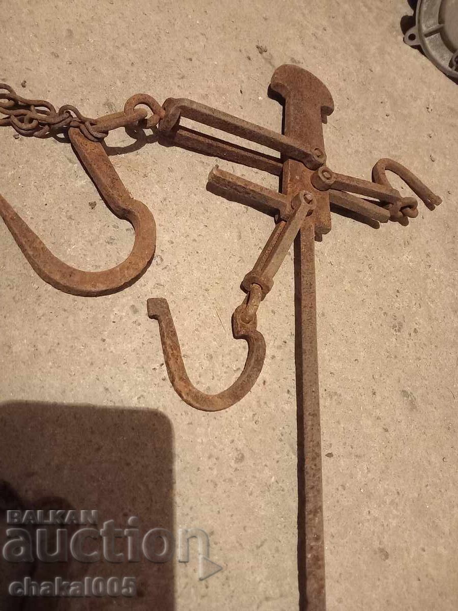 Стар кантар с цена 30.00 лв. | € 15.34