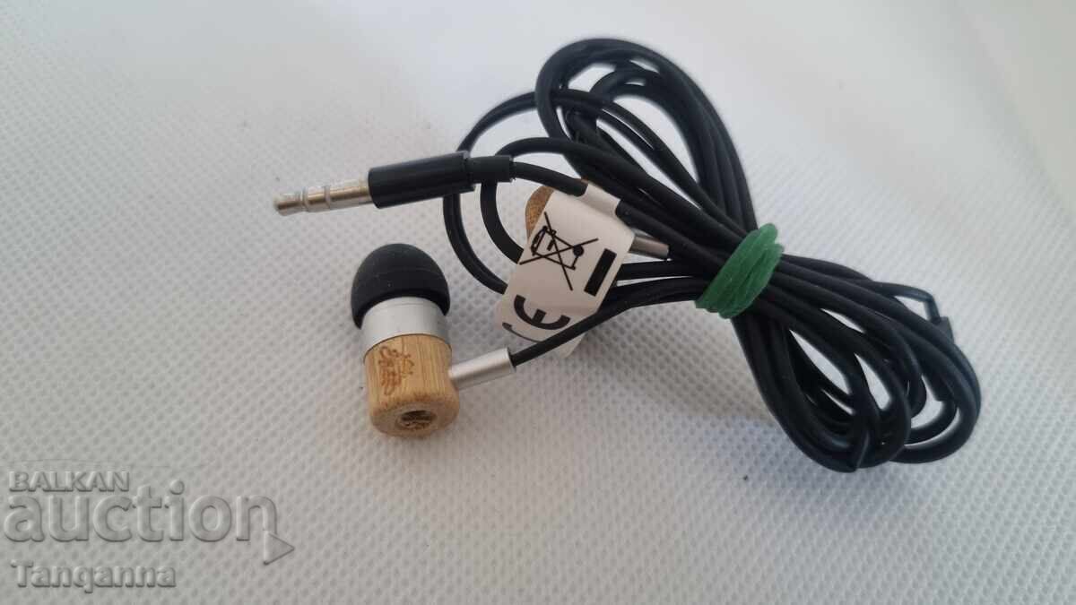 Licitație Căști cu plută