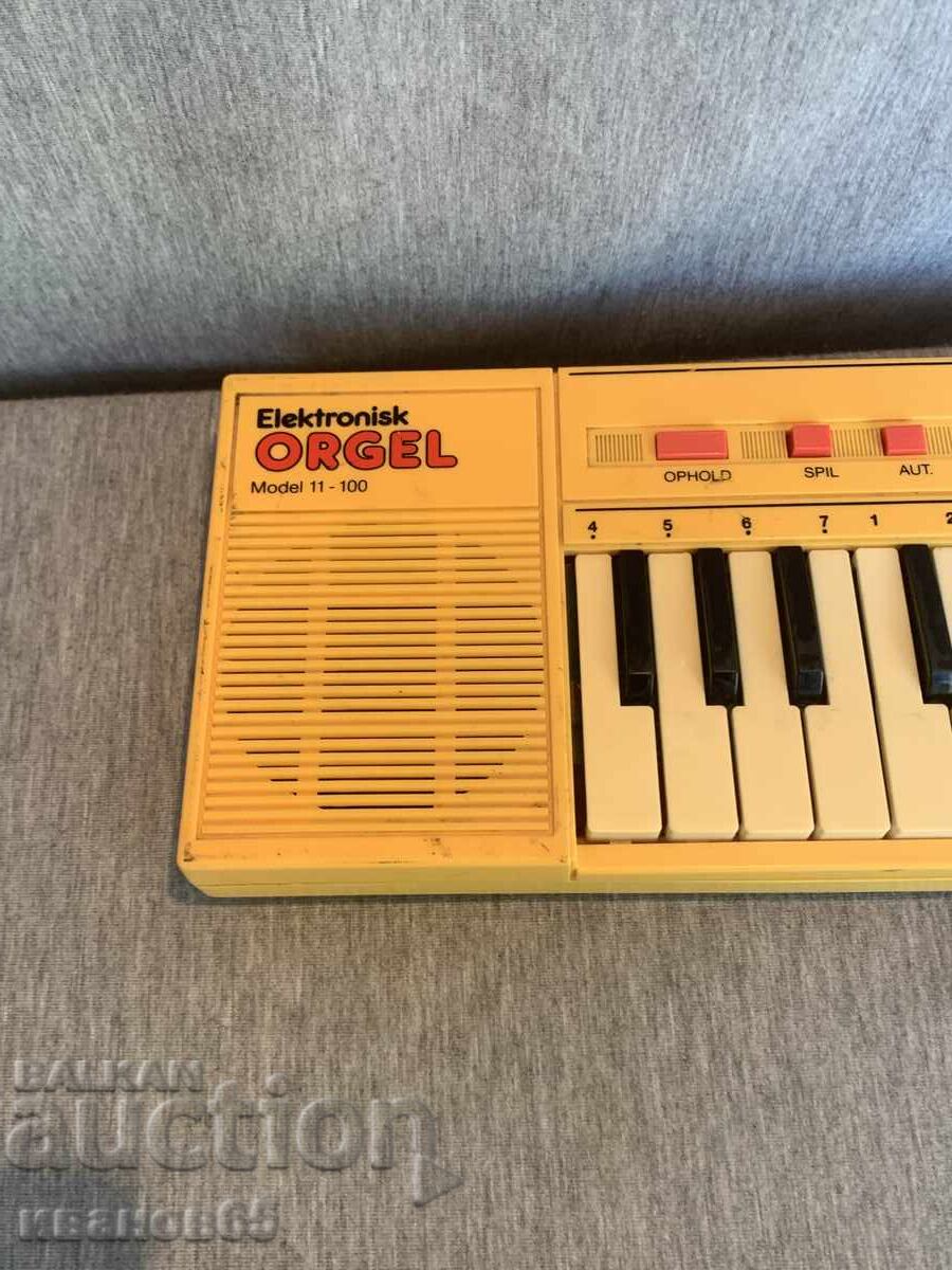 Auction Old small music Auction Old small music