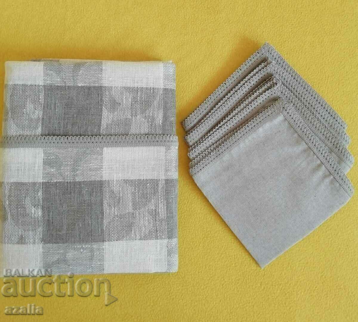 Auction Light gray linen tablecloth + 4 napkins Auction Light gray linen tablecloth + 4 napkins