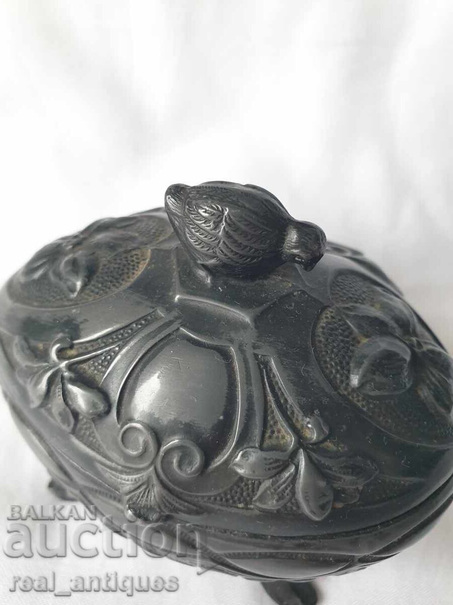 Cutie veche - Anglia cu preț 63.00 BGN | € 32.21