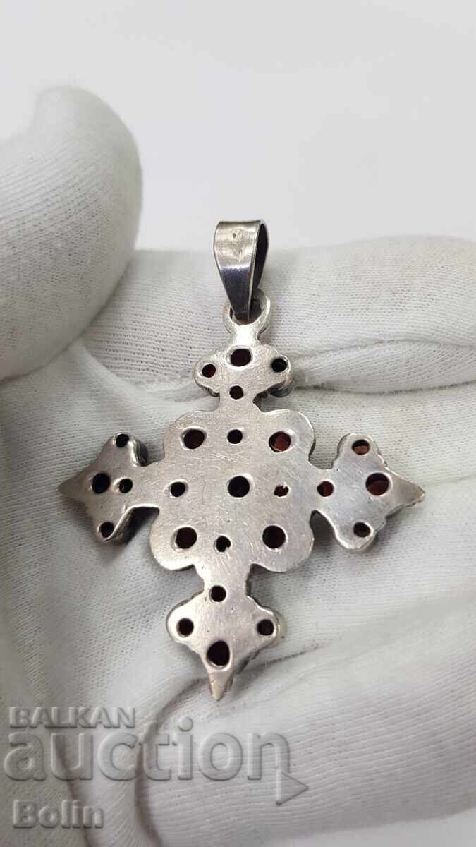 Впечатляващ сребърен стар кръст с гранати 20 век - 6 Впечатляващ сребърен стар кръст с гранати 20 век - 6