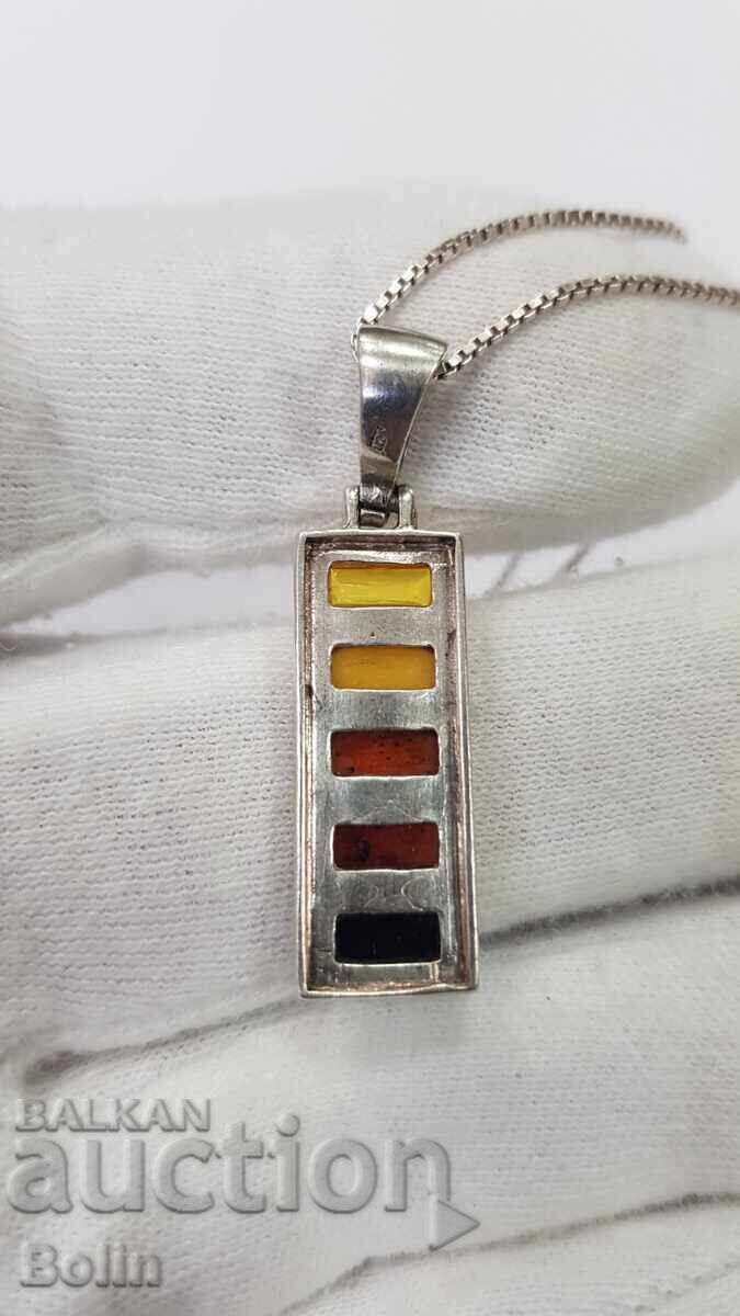 Delivery of Silver pendant with natural amber 925 silver. Europe Delivery of Silver pendant with natural amber 925 silver. Europe