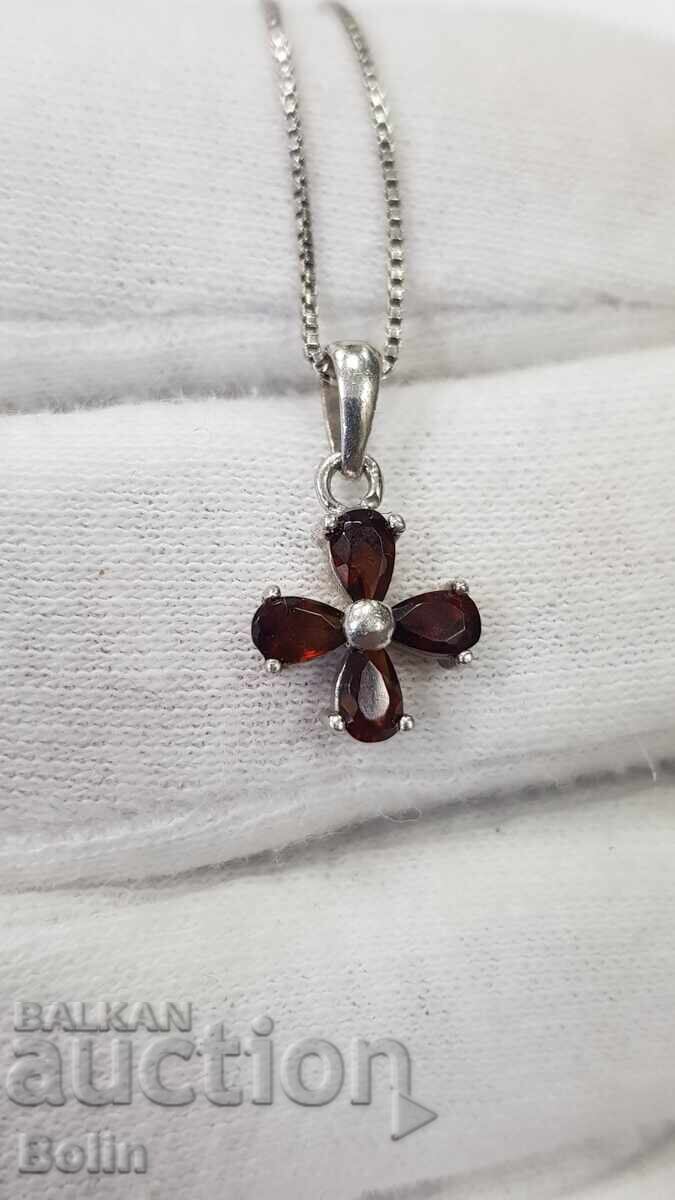 Pandantiv delicat, medalion, cruce? floare argint 925‰ granate