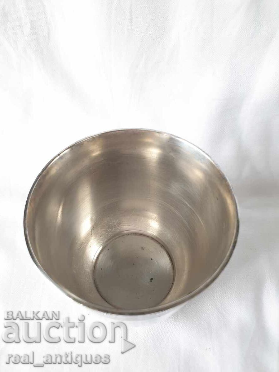 Ceașcă argintată - Franța cu preț 42.00 BGN | € 21.47