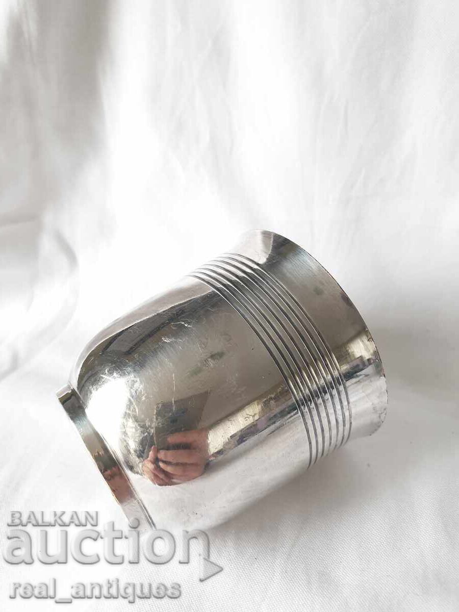 Livrarea Ceașcă argintată - Franța