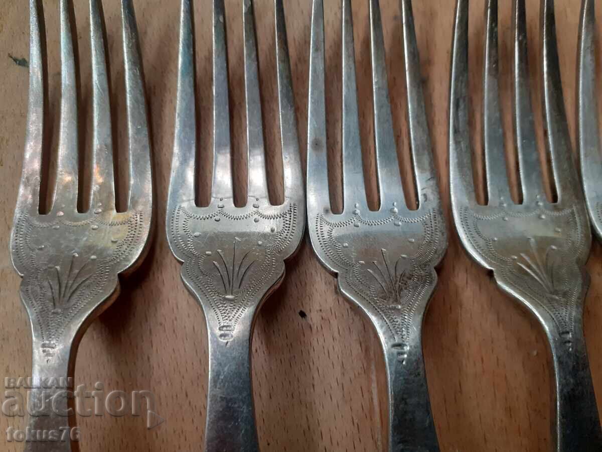 Εξαιρετικά παλιά, αντίκες ασημένια μαχαιροπήρουνα με σήμανση με τιμή 119.00 BGN | € 60.84 Εξαιρετικά παλιά, αντίκες ασημένια μαχαιροπήρουνα με σήμανση με τιμή 119.00 BGN | € 60.84