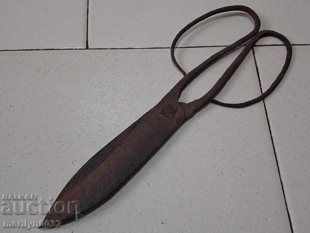Forged scissors old scissors wrought iron with price 45.00 BGN | € 23.01 Forged scissors old scissors wrought iron with price 45.00 BGN | € 23.01