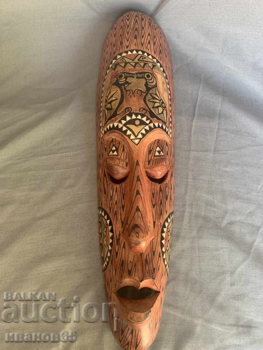 ξύλινη αφρικανική μάσκα