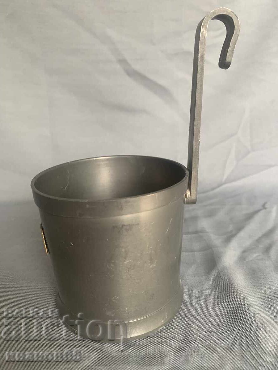 Measuring cup 1/2 deciliter Tin with price 20.00 BGN | € 10.23 Measuring cup 1/2 deciliter Tin with price 20.00 BGN | € 10.23