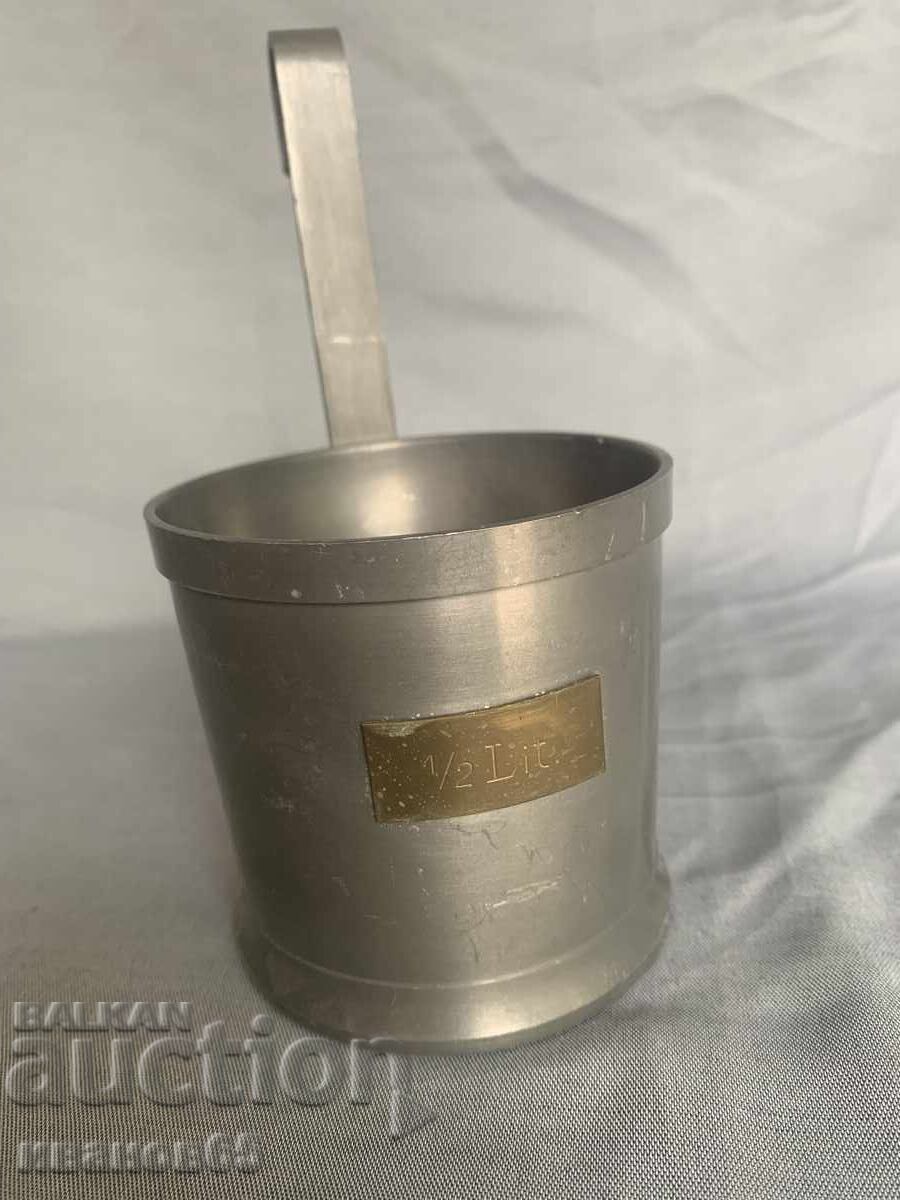 Measuring cup 1/2 deciliter Tin Measuring cup 1/2 deciliter Tin