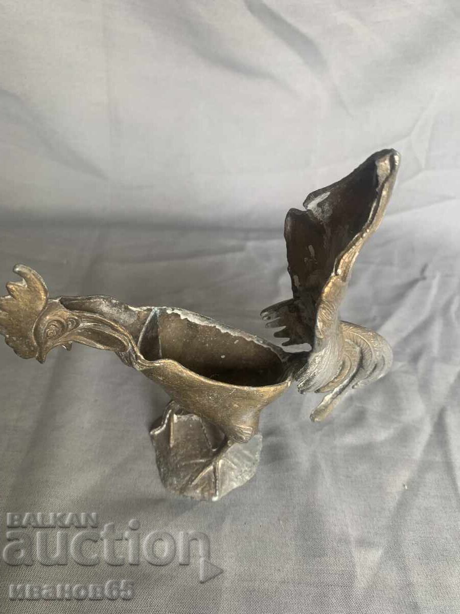 Delivery of Rooster figure with box Delivery of Rooster figure with box