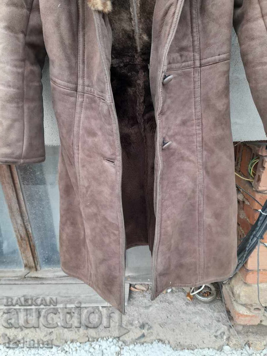 Auction Old Women's coat Auction Old Women's coat