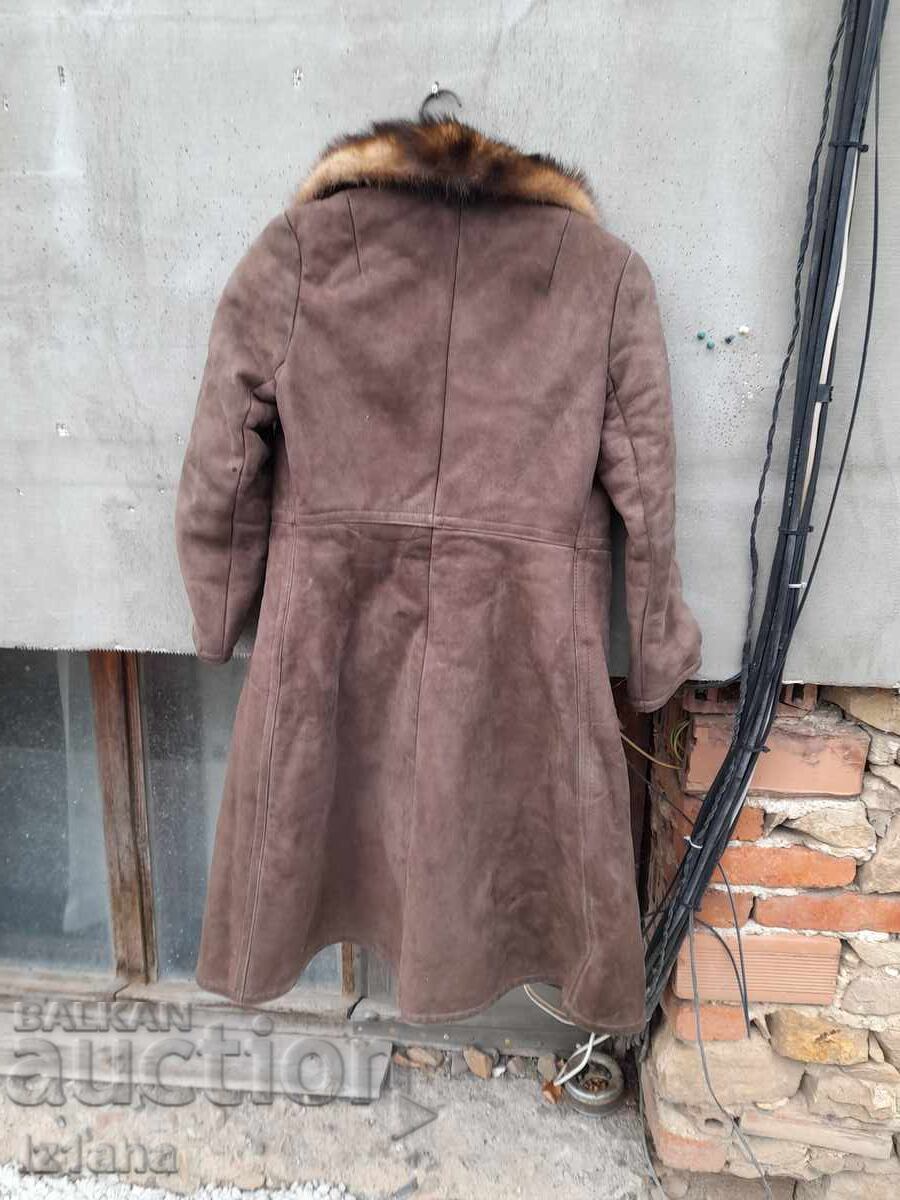Old Women's coat - 5 Old Women's coat - 5
