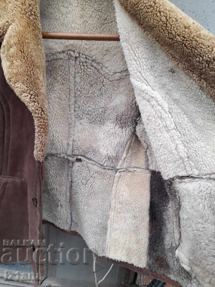 Παράδοση Παλιό Ανδρικό Παλτό Παράδοση Παλιό Ανδρικό Παλτό