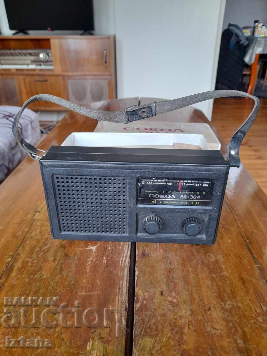 Παλιό ραδιόφωνο, ραδιοδέκτης Sokol RP-304 με τιμή 45.00 BGN | € 23.01