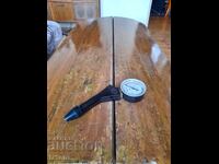 Manometru cilindric vechi