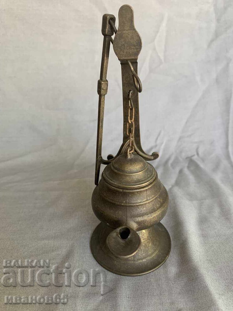 Delivery of Old brass hanging oil lamp
