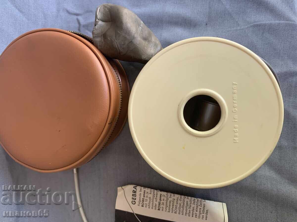 Auction  Pneumatic trigger, camera cable, selfie remote, etc