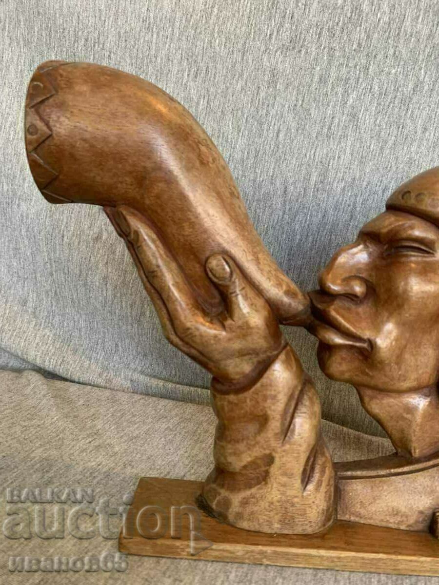 Licitație statueta din lemn