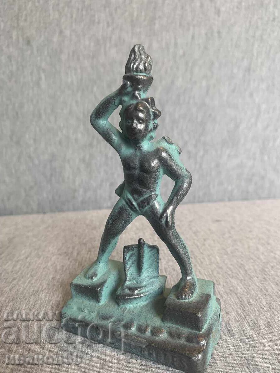 Statuie metalică a Colosului din Rodos