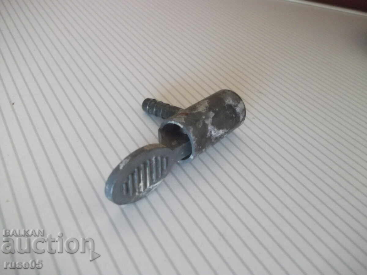 Metal cast pump nozzle, working - 7