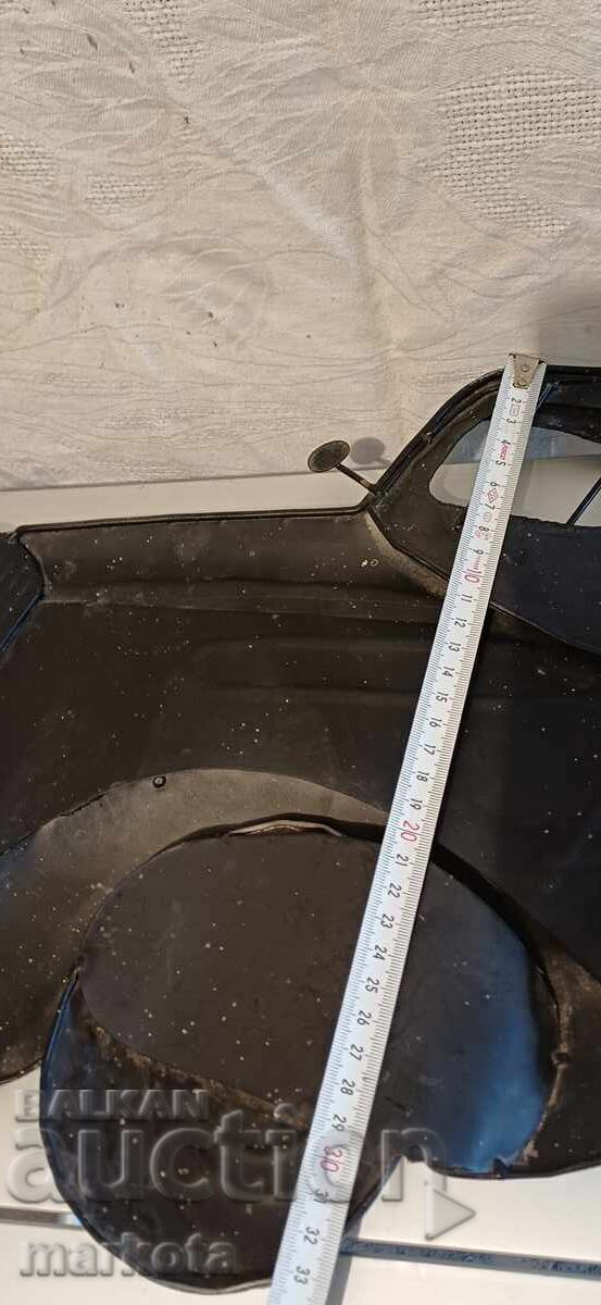 Delivery of Old metal 3D sign