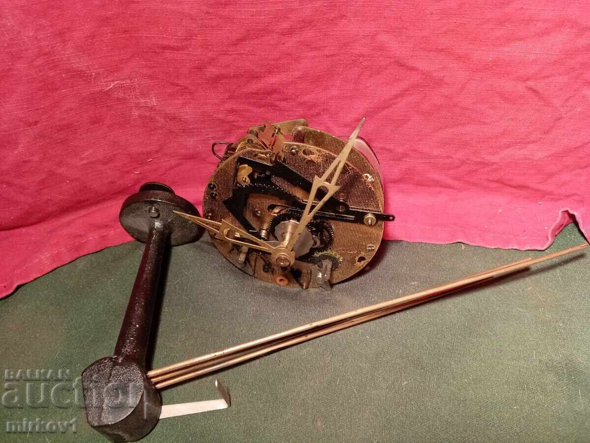 Livrarea Mecanism de ceas de masă german