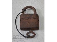 Lacăt vechi cu lacăt lacăt, zăvor, valiză