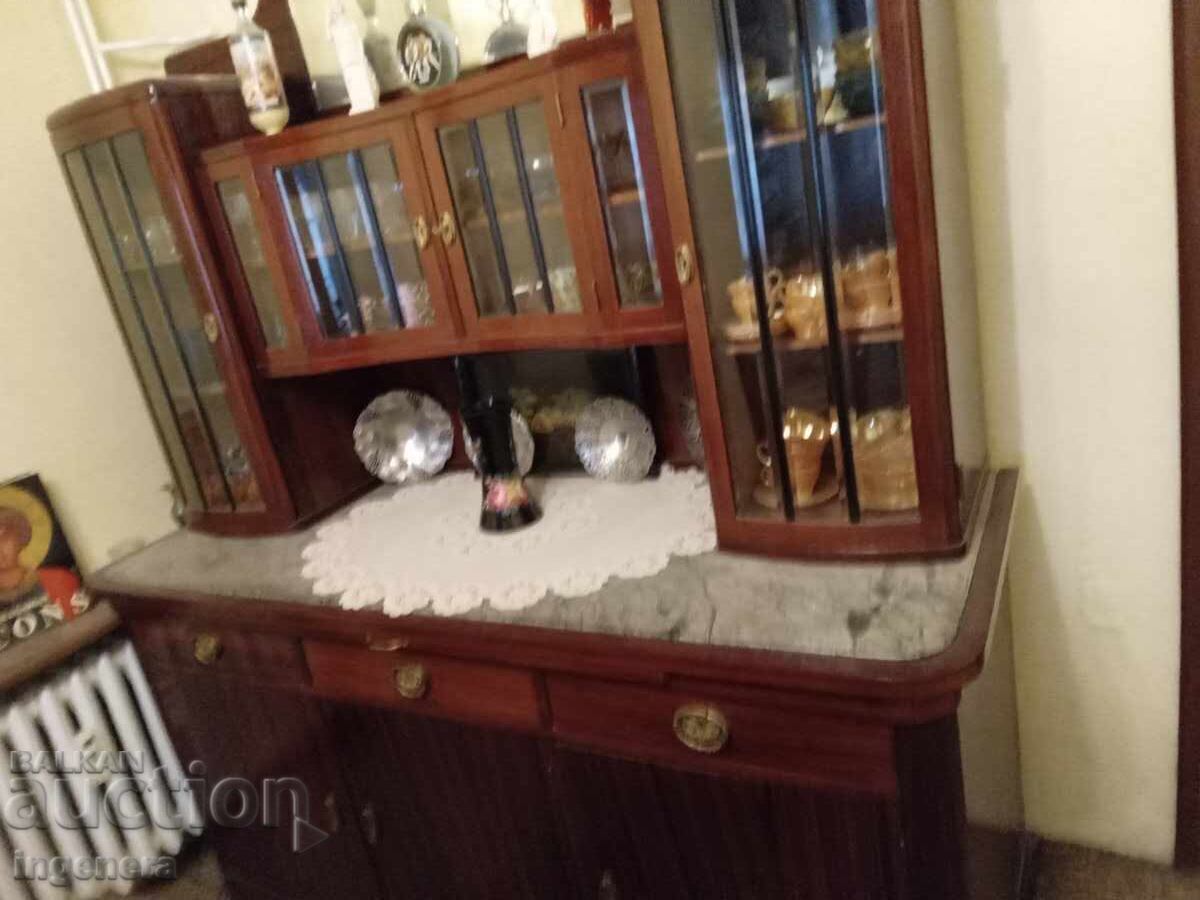 Ντουλάπα μπουφές βιτρίνα έπιπλο ρετρό από τσαρικό καιρό