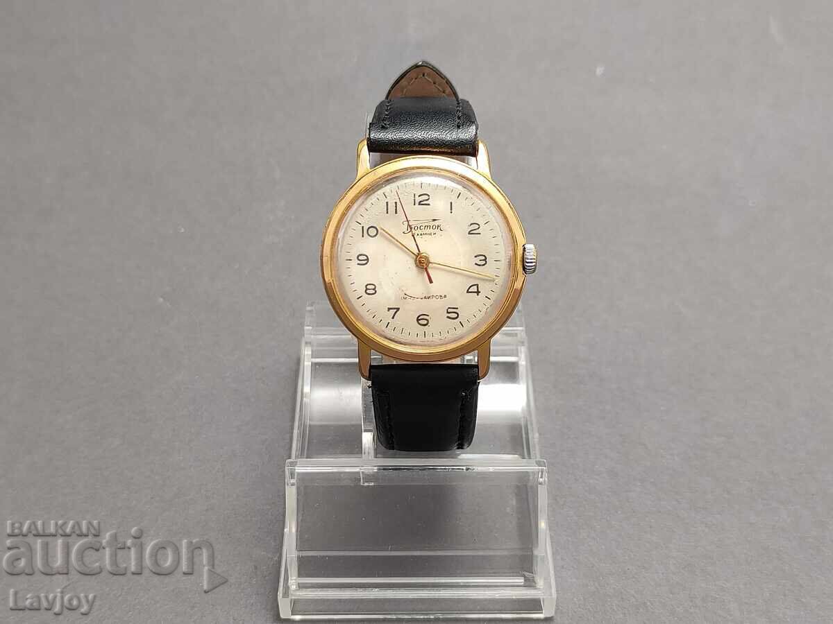 Vostok 1 MCHZ im. Kirova Gold-plated Wristwatch