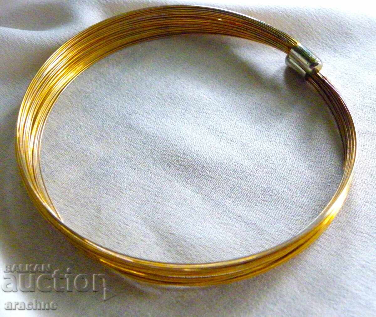 Επιχρυσωμένο βραχιόλι αντιβράχιο με τιμή 20.00 BGN | € 10.23