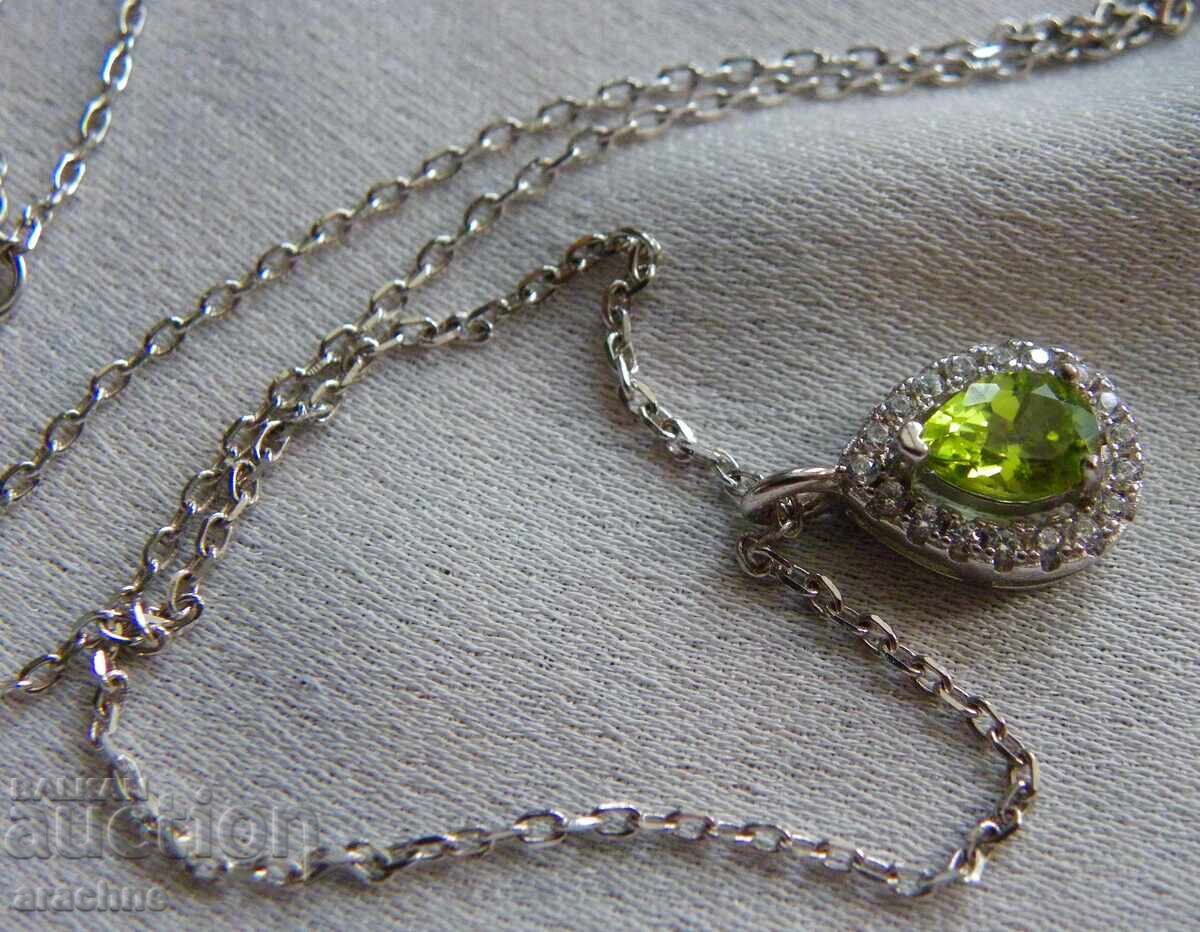 Δημοπρασία Ασημένιο κολιέ με ολιβίνη και τοπάζι