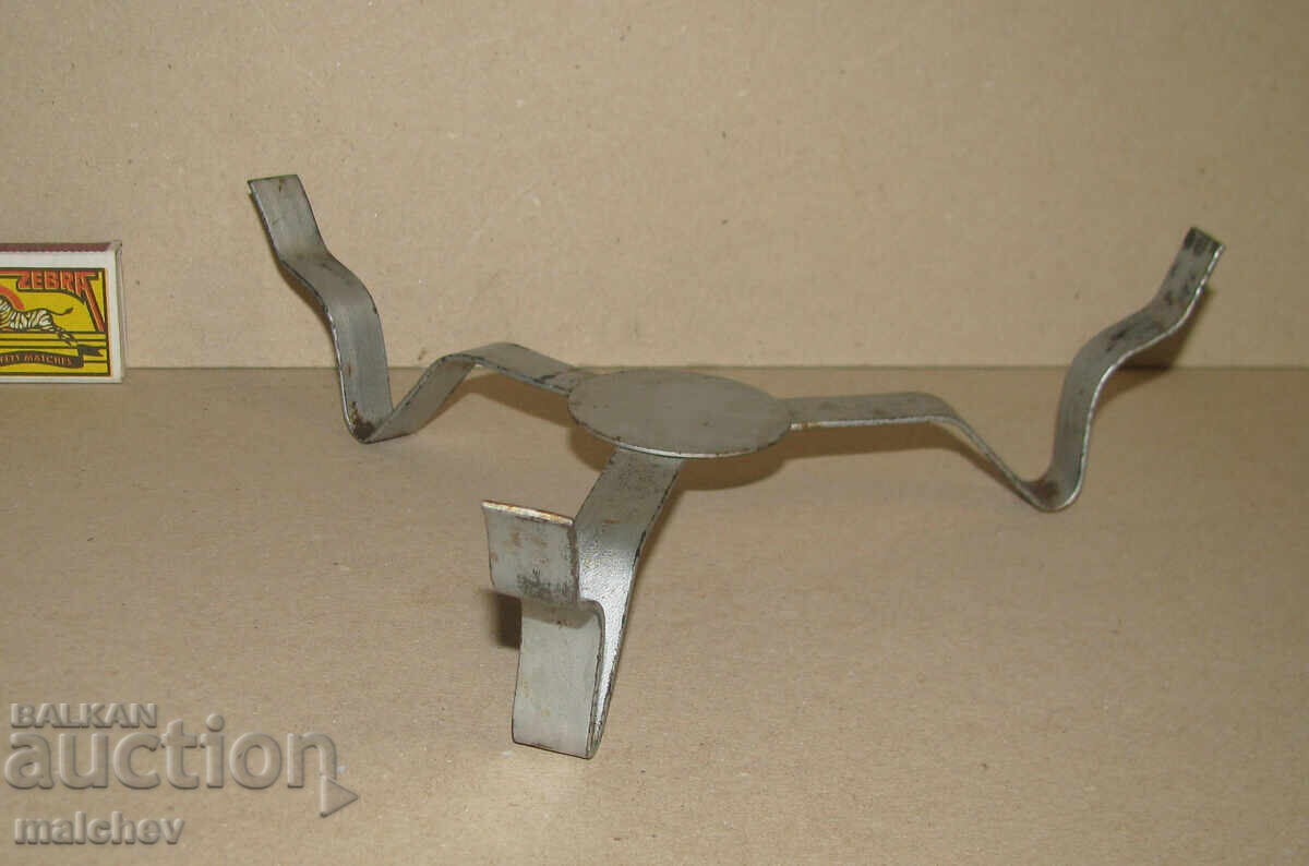 Auction Metal stand, legs for electric pot bottom 25 cm Auction Metal stand, legs for electric pot bottom 25 cm