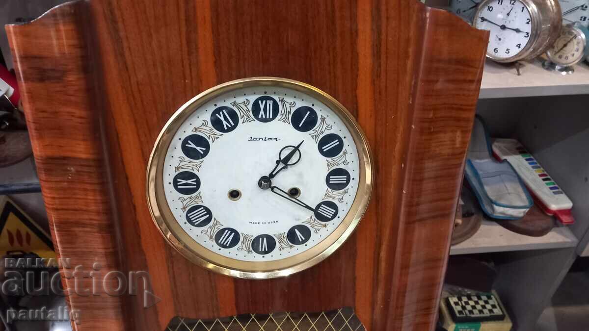 CEAS DE PERETE CHIHLUMBRU cu preț 65.00 BGN | € 33.23