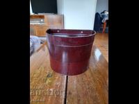 Чекмеджета за принадлежности за шевна машина